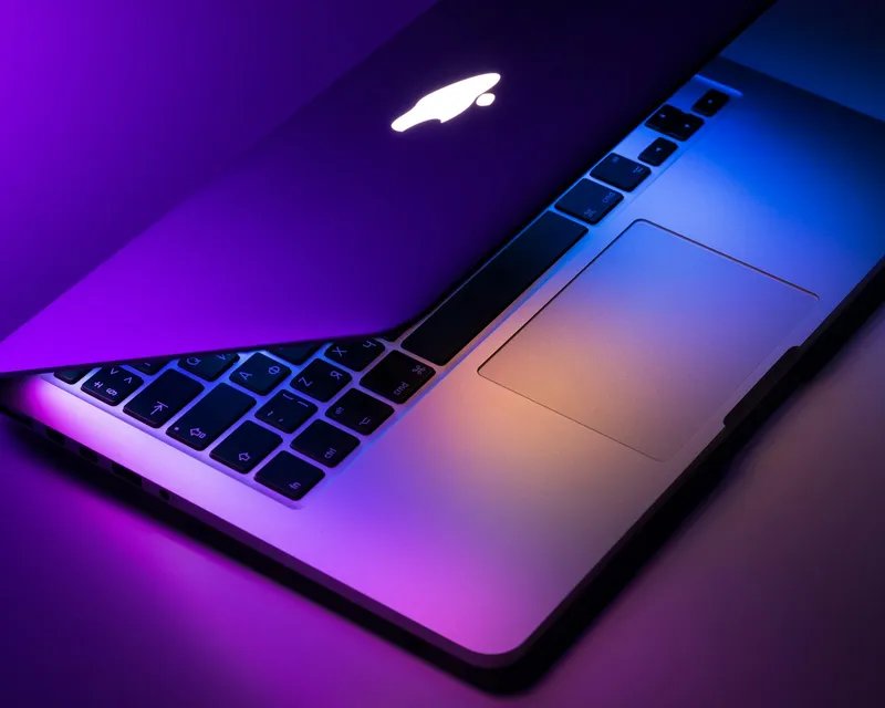 Era Baru Apple Dimulai, Tim Cook Resmi Pensiun Setelah 15 Tahun Memimpin