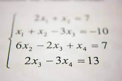 Astra Buktikan 10 Masalah Matematika yang Menggantung Puluhan Tahun