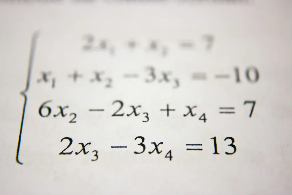 Astra Buktikan 10 Masalah Matematika yang Menggantung Puluhan Tahun